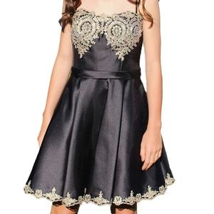 Dave & Johnny Black Semi-Formal Dress (Size 3/4)